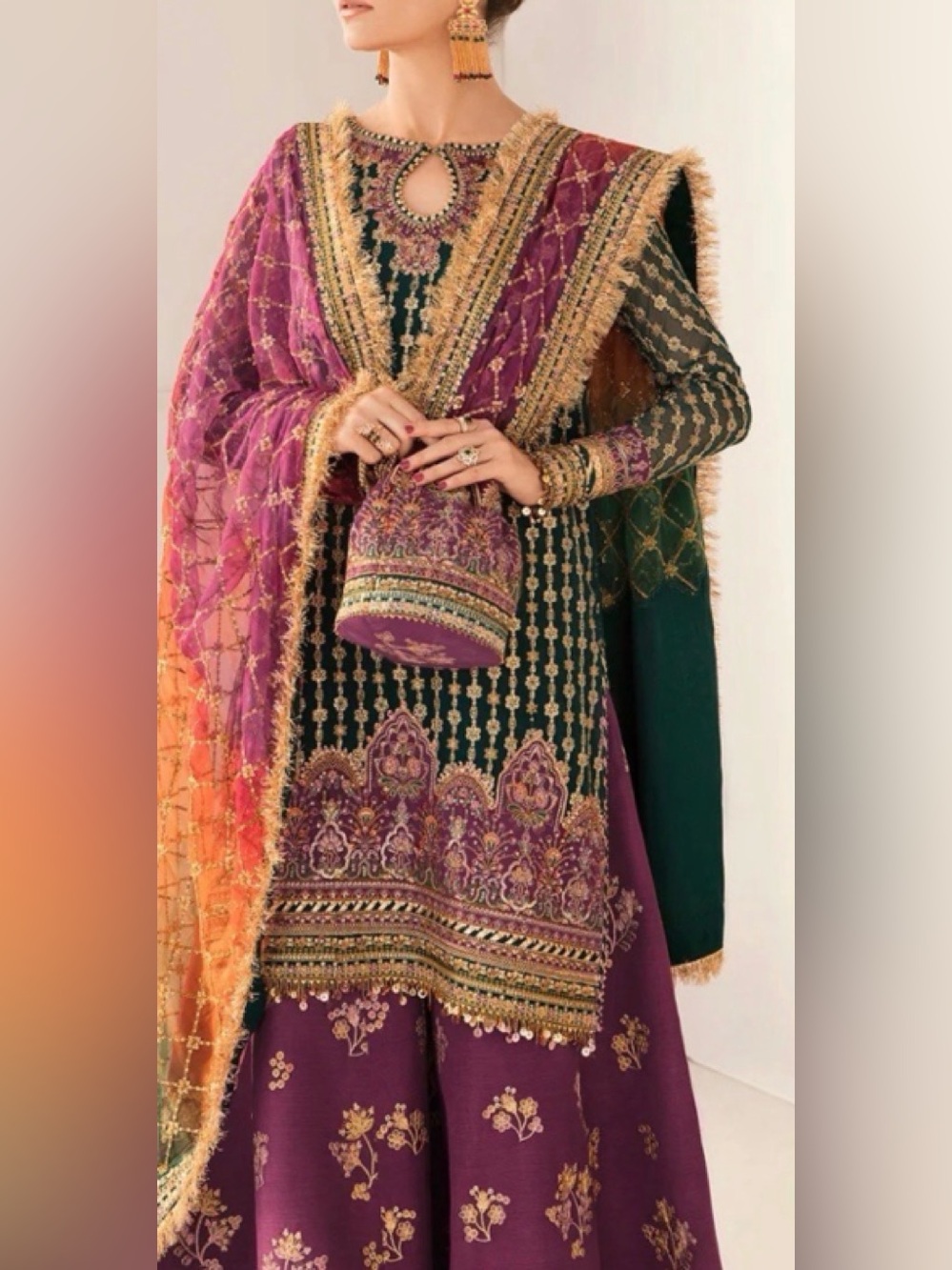 Elegant Embroidered Suit with Dupatta. Bust 42/41 wedding outfit Indian